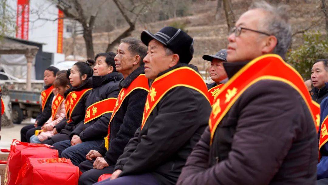 【新春走基層】碾壩鎮(zhèn)舉行2024年先進(jìn)典型表彰活動暨康晟菽豆制品加工廠開業(yè)儀式:絲網(wǎng)制品廠
